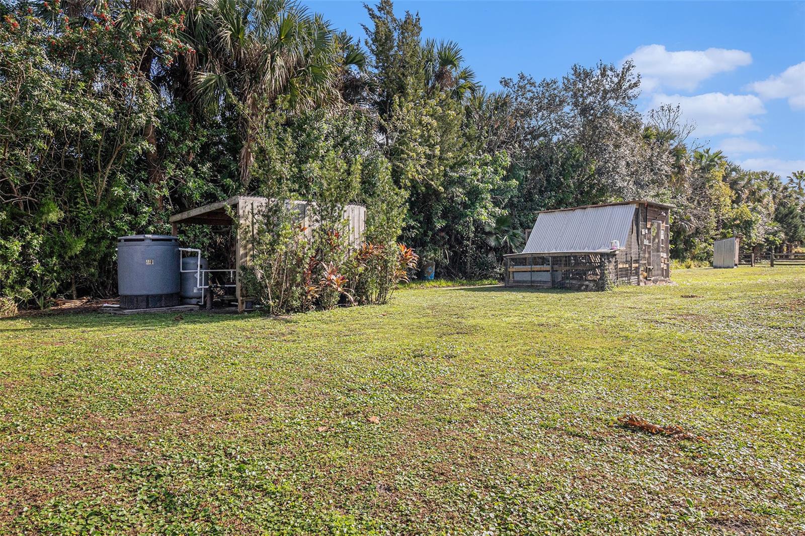 Image 36 of 48 For 1395 Palm Way