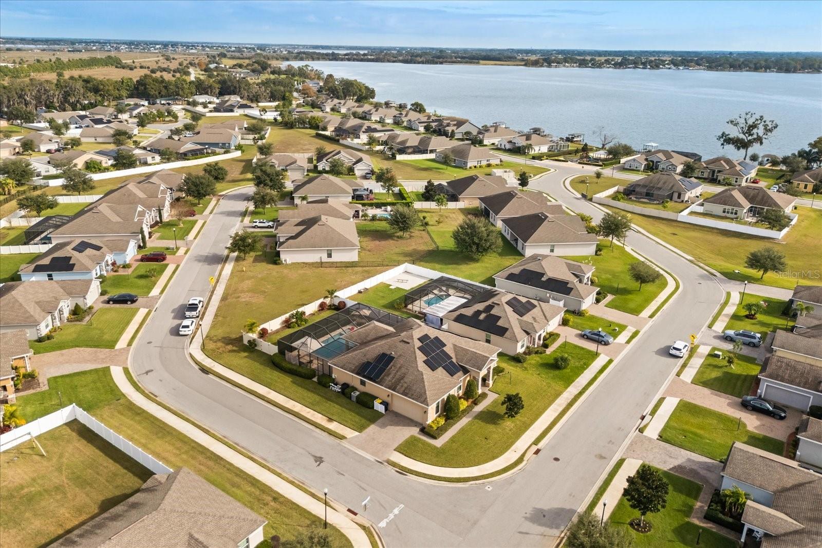 Image 20 of 20 For 303 Lake Mariana Place