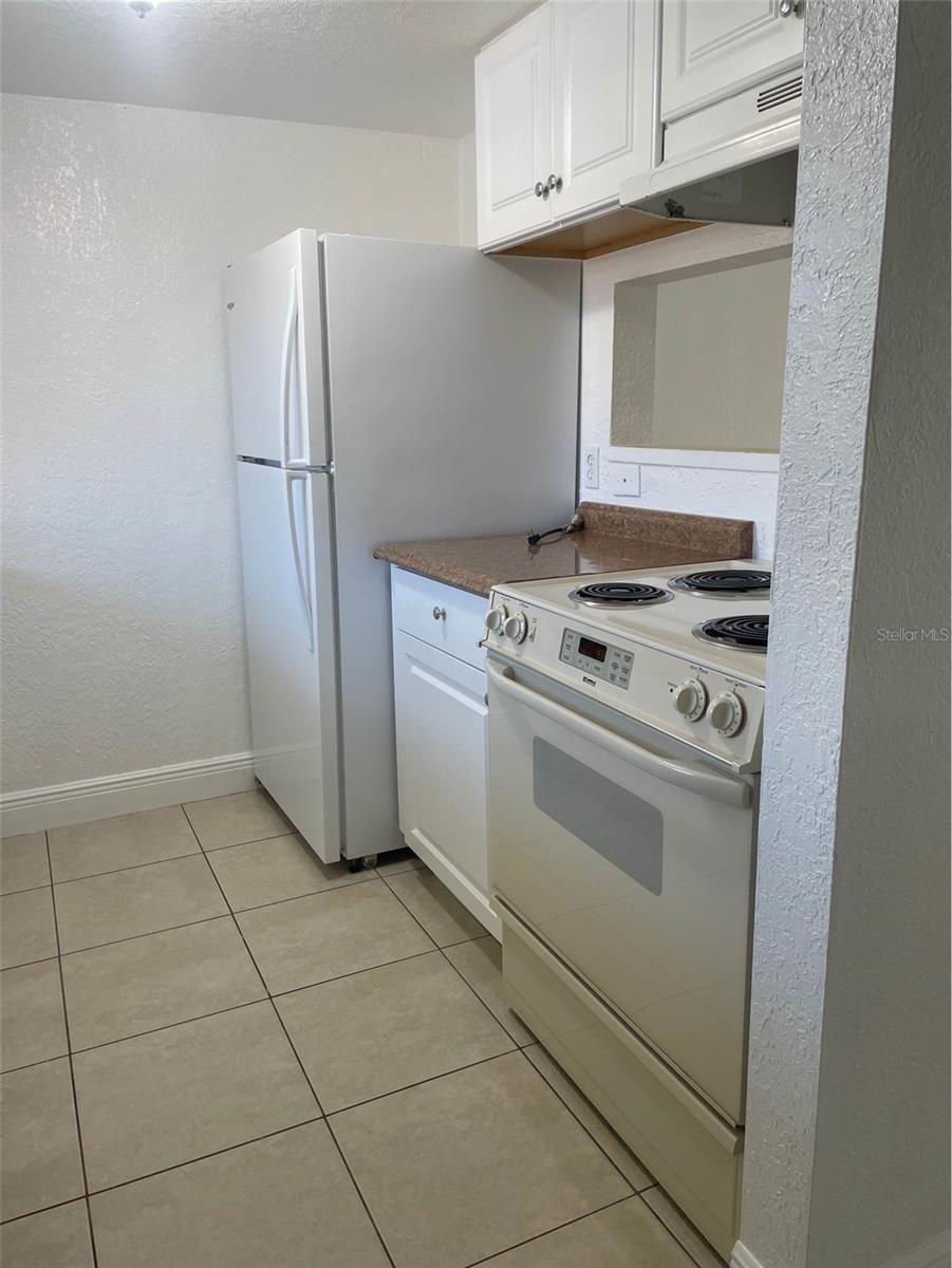 Image 5 of 11 For 797 Lancaster Road 76