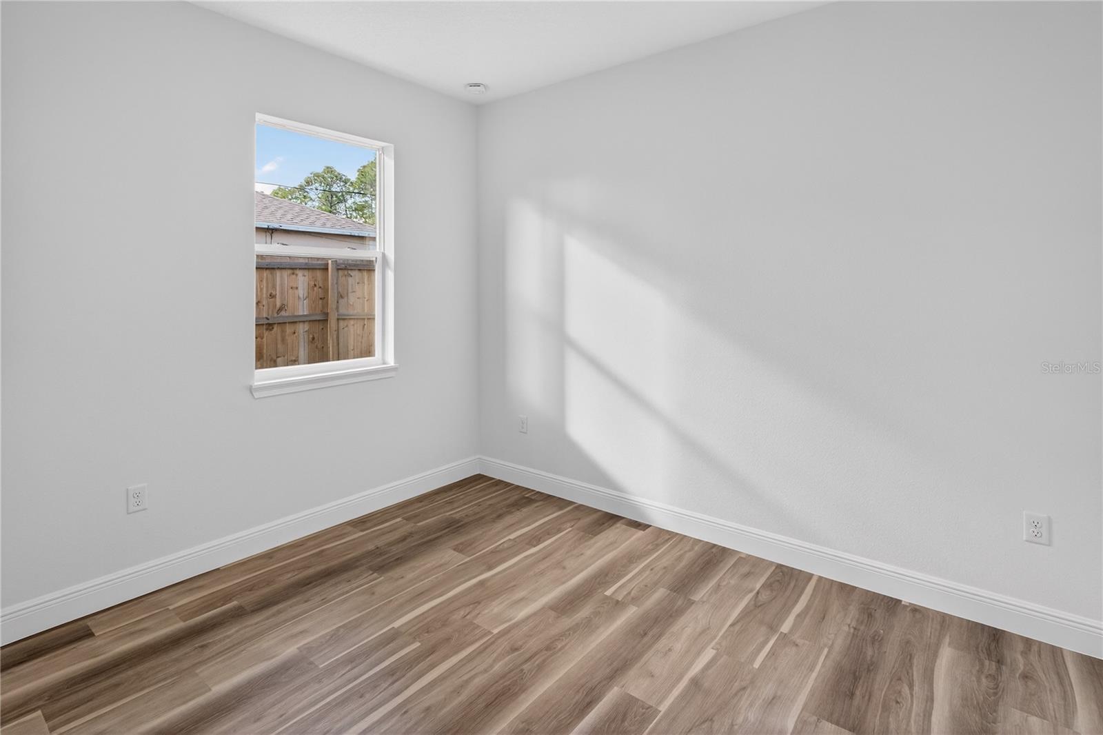 Image 19 of 24 For 1852 Quaker Lane