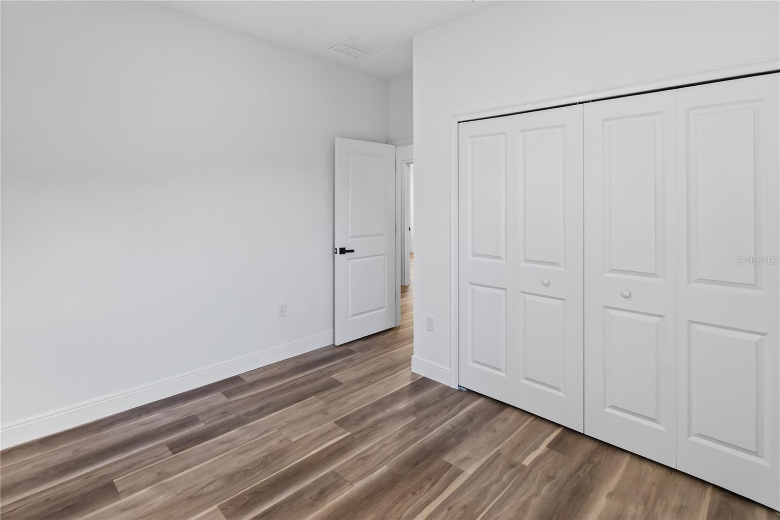 Image 20 of 24 For 1852 Quaker Lane