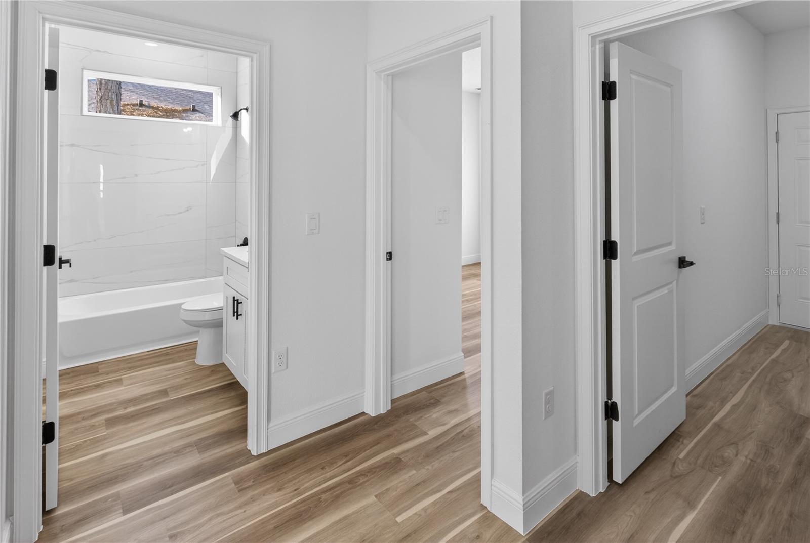 Image 21 of 24 For 1852 Quaker Lane