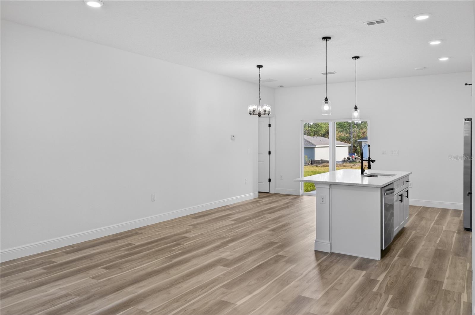 Image 5 of 24 For 1852 Quaker Lane