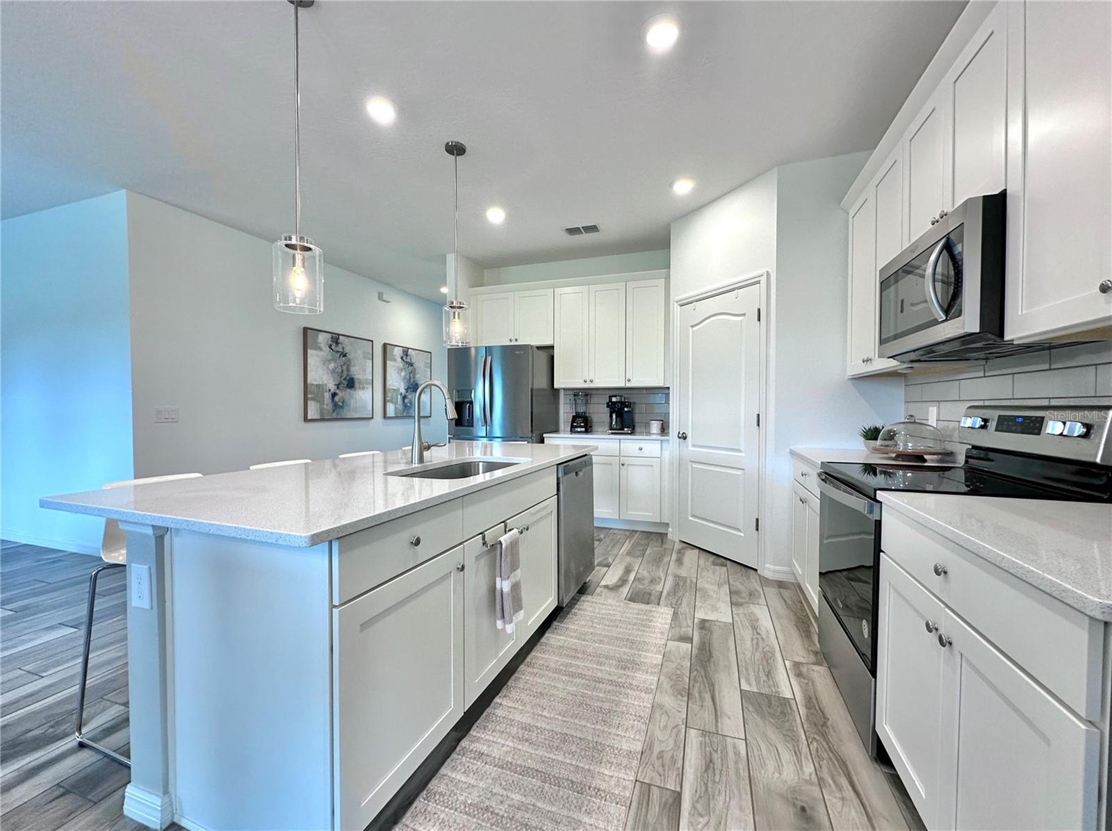 Image 11 of 62 For 17691 Passionflower Circle