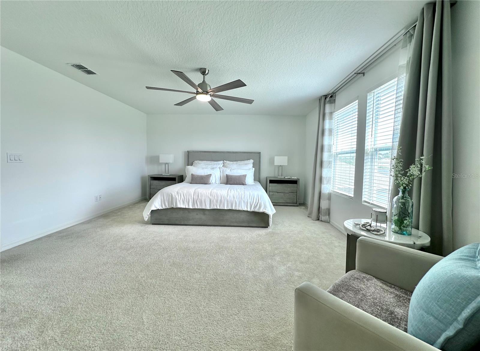 Image 26 of 62 For 17691 Passionflower Circle