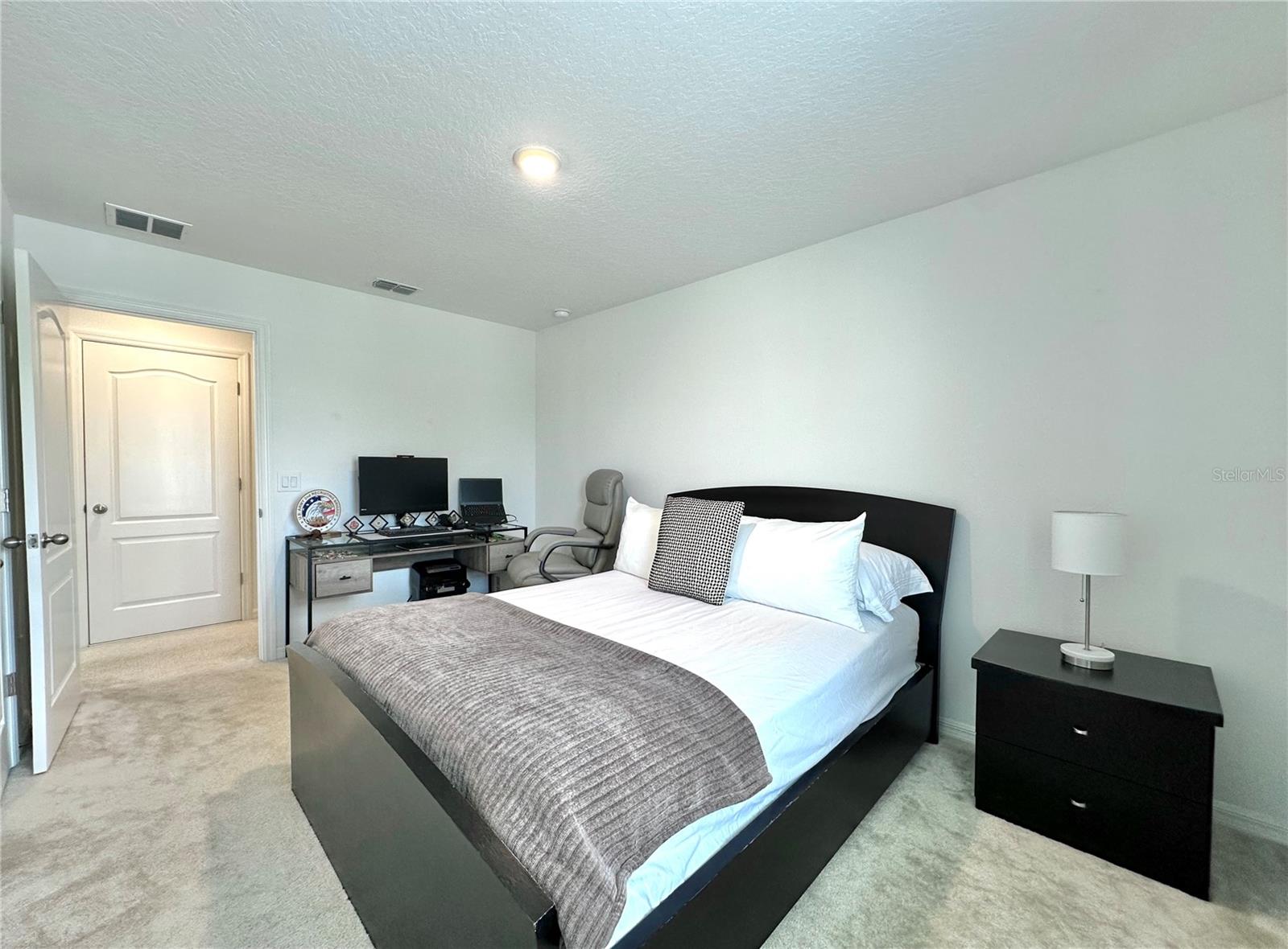 Image 38 of 62 For 17691 Passionflower Circle