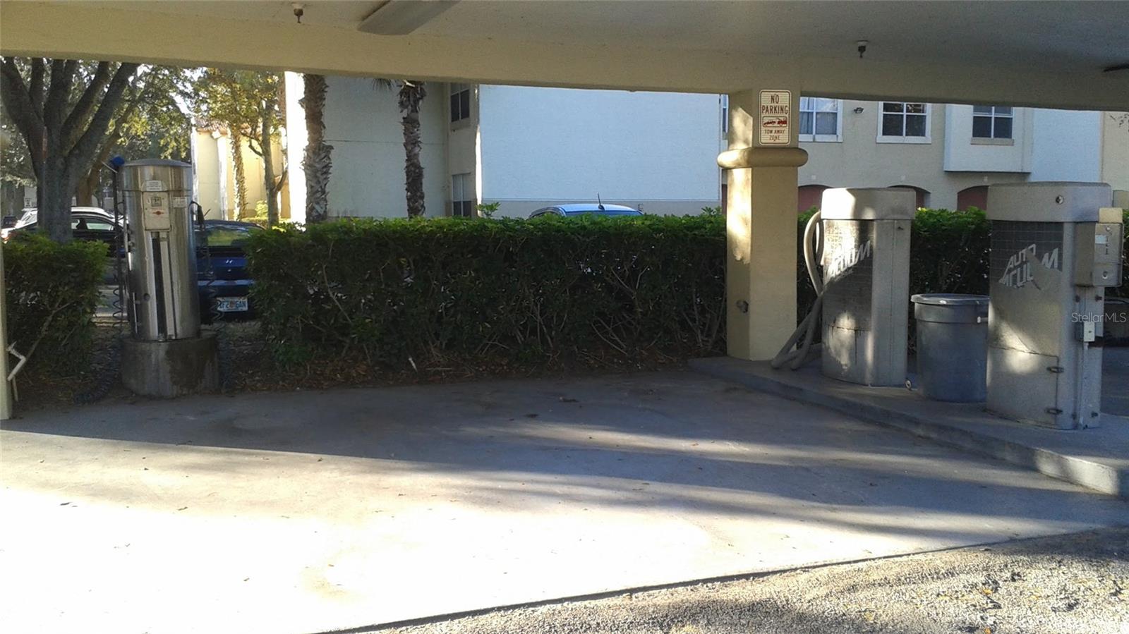 Image 10 of 26 For 829 Camargo Way 203