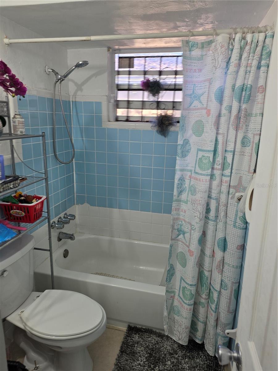 Image 16 of 22 For 1846 43 Street