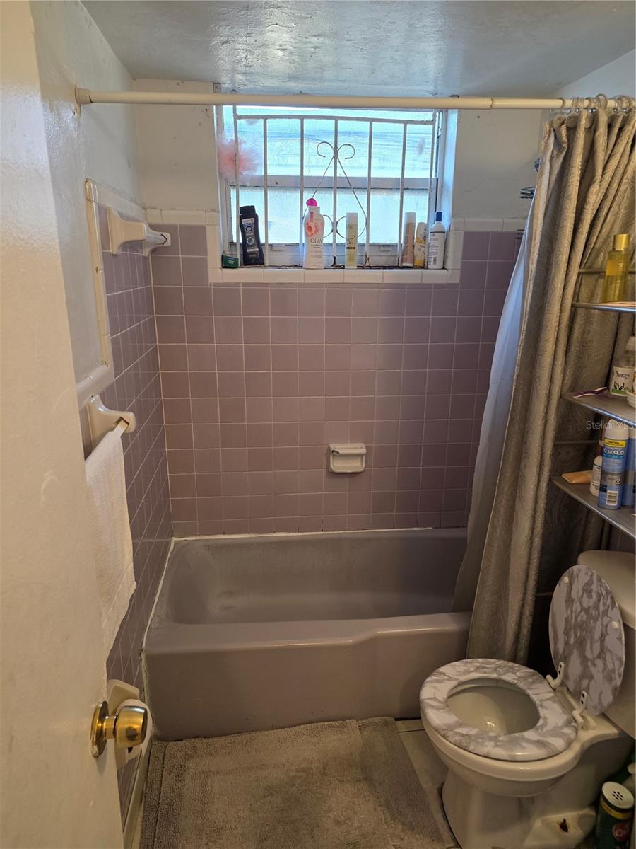 Image 5 of 22 For 1846 43 Street