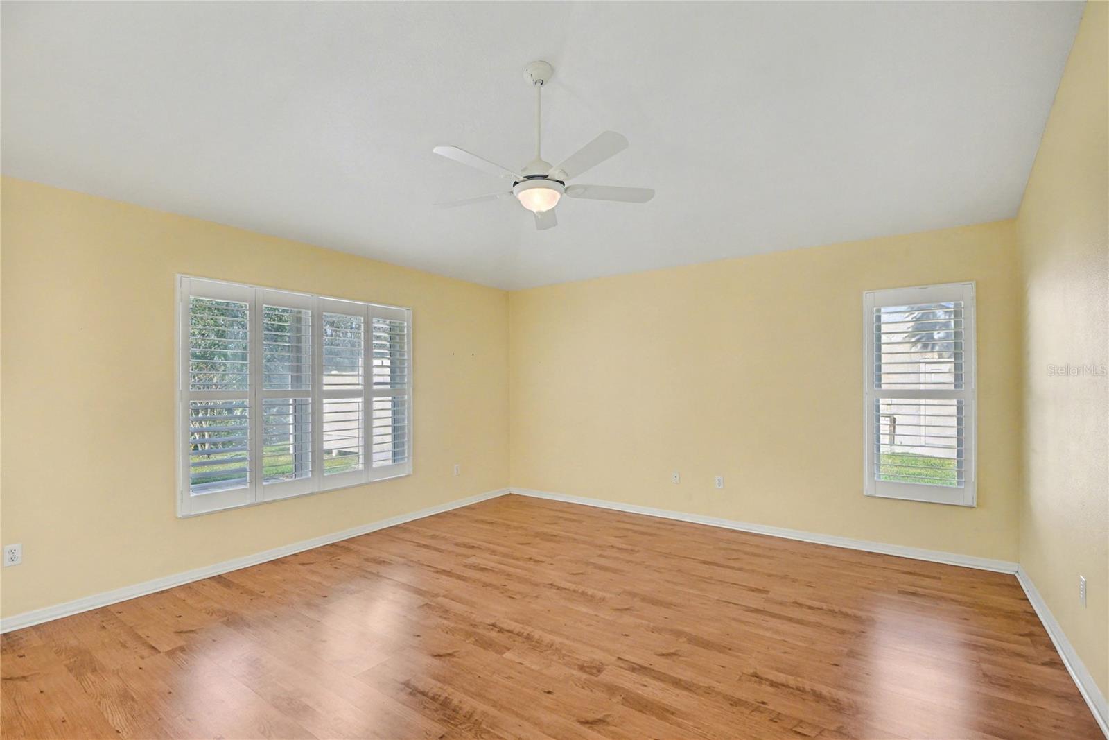 Image 17 of 61 For 1928 Southcreek Boulevard