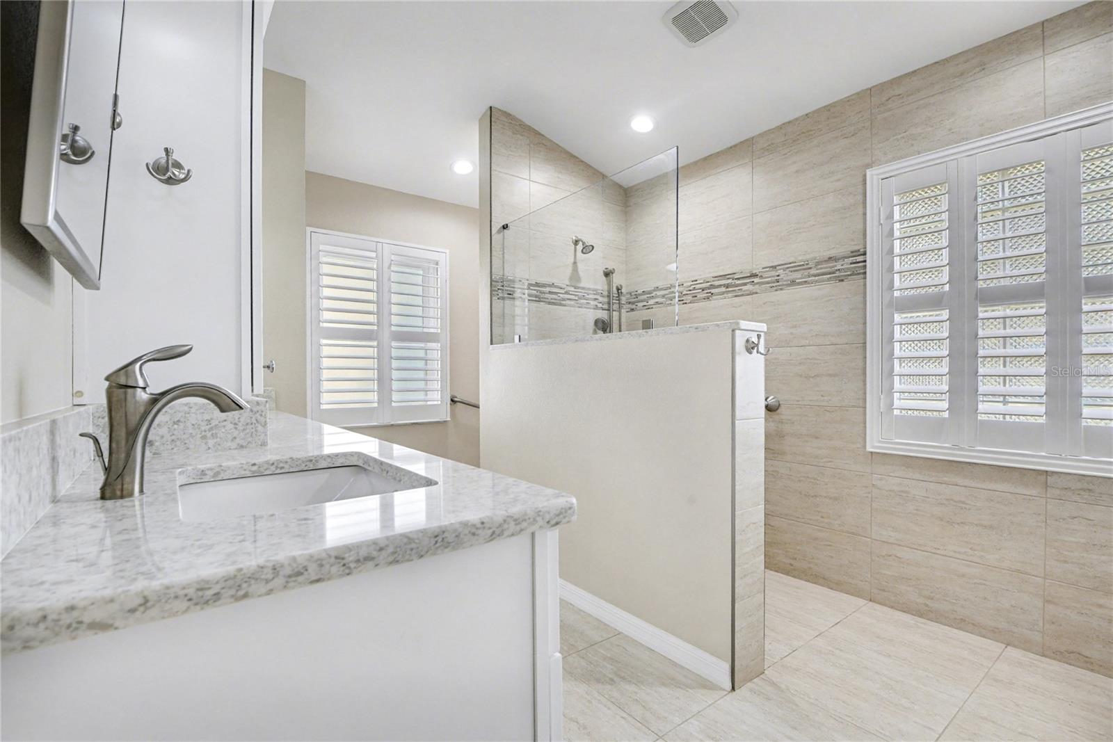 Image 19 of 61 For 1928 Southcreek Boulevard