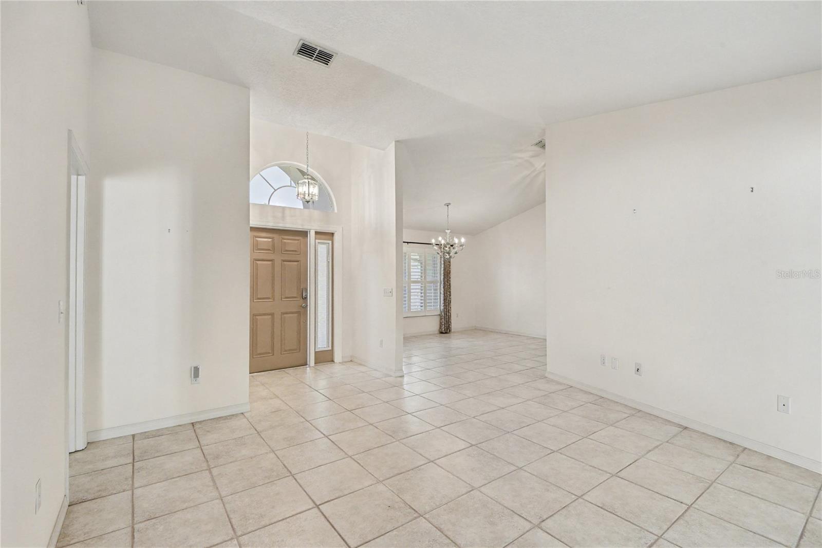 Image 5 of 61 For 1928 Southcreek Boulevard