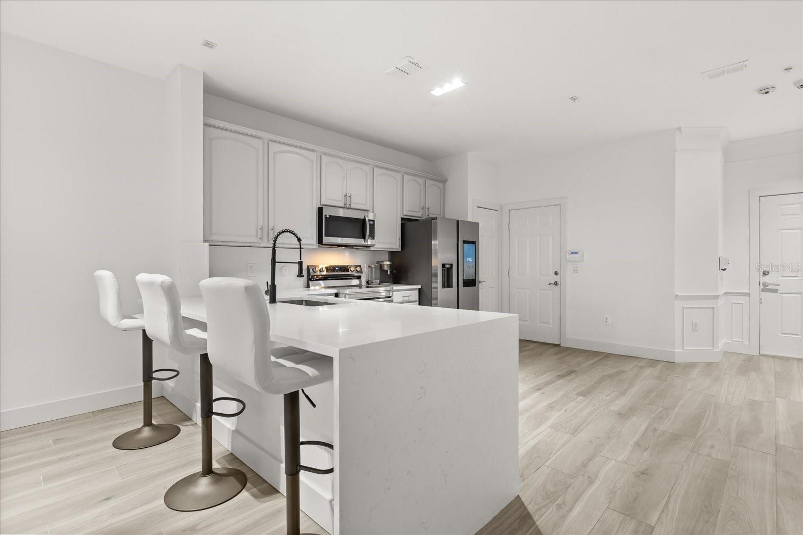 Image 6 of 30 For 2804 Polvadero Lane 103