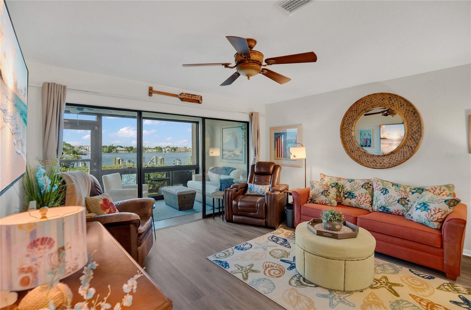 Image 4 of 31 For 456 Bouchelle Drive 102