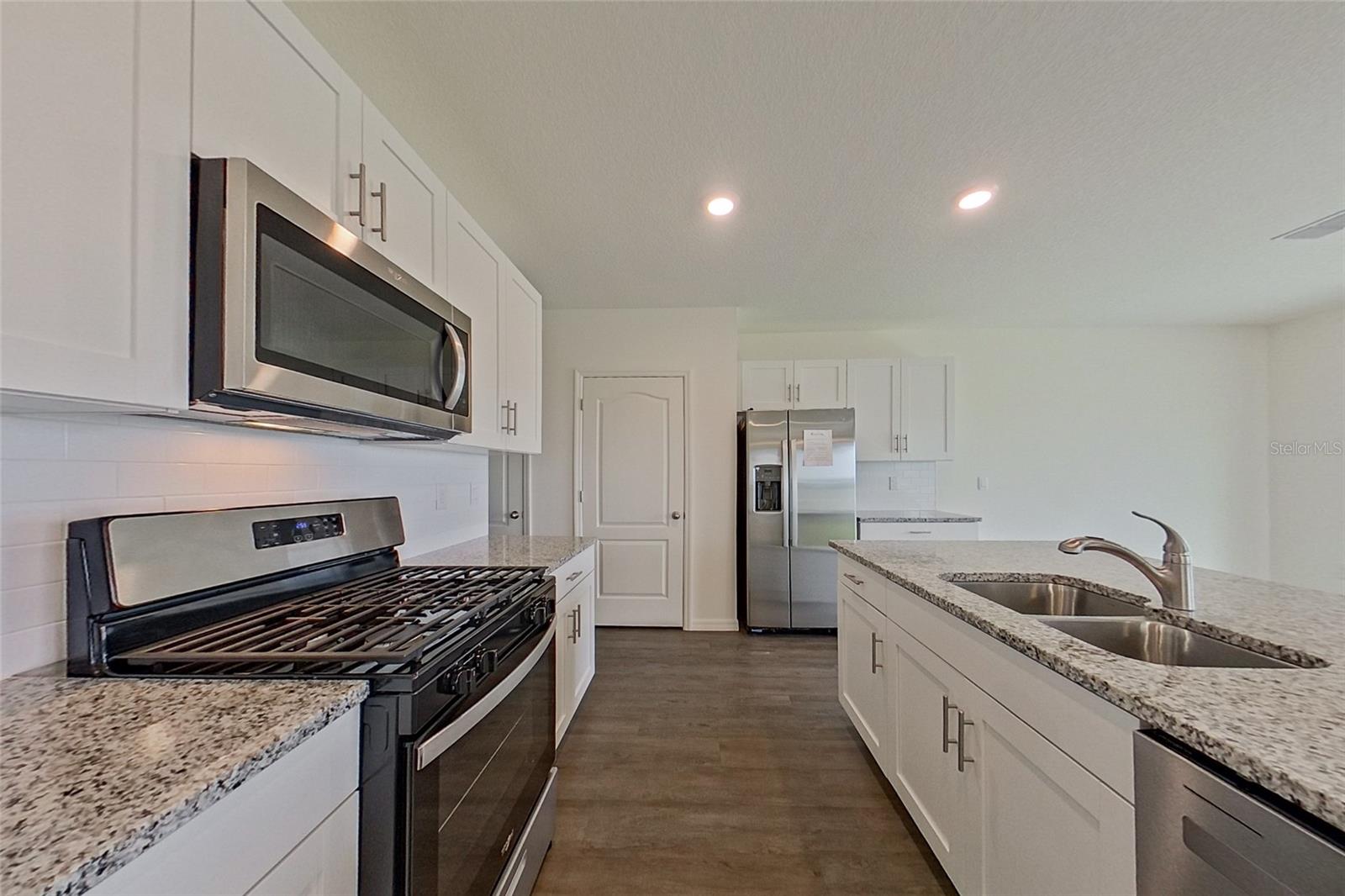 Image 10 of 28 For 31981 Katelin Circle