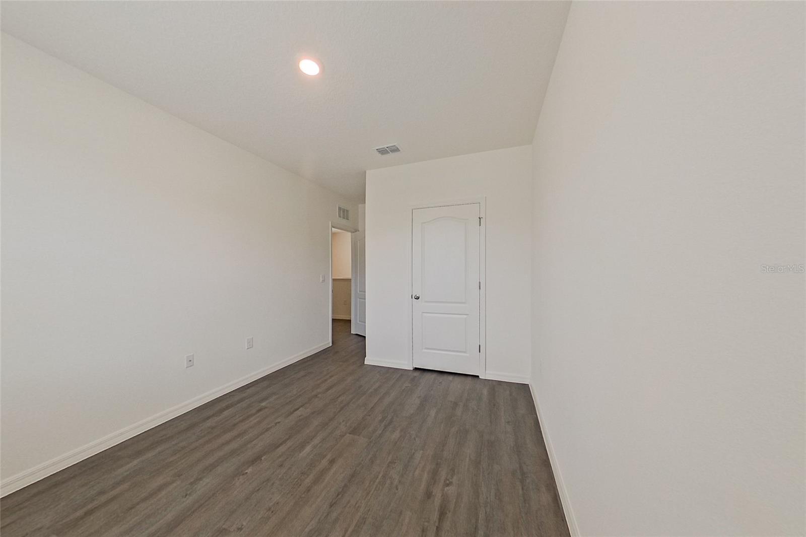 Image 24 of 28 For 31981 Katelin Circle