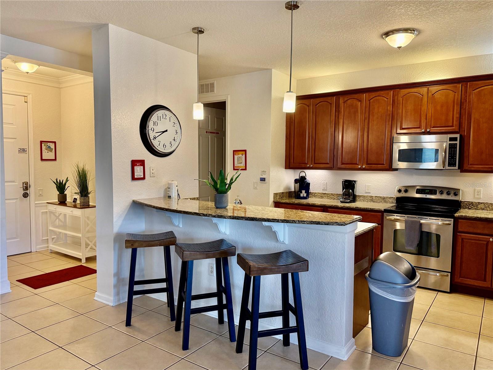 Image 7 of 56 For 4840 Cayview Avenue 203