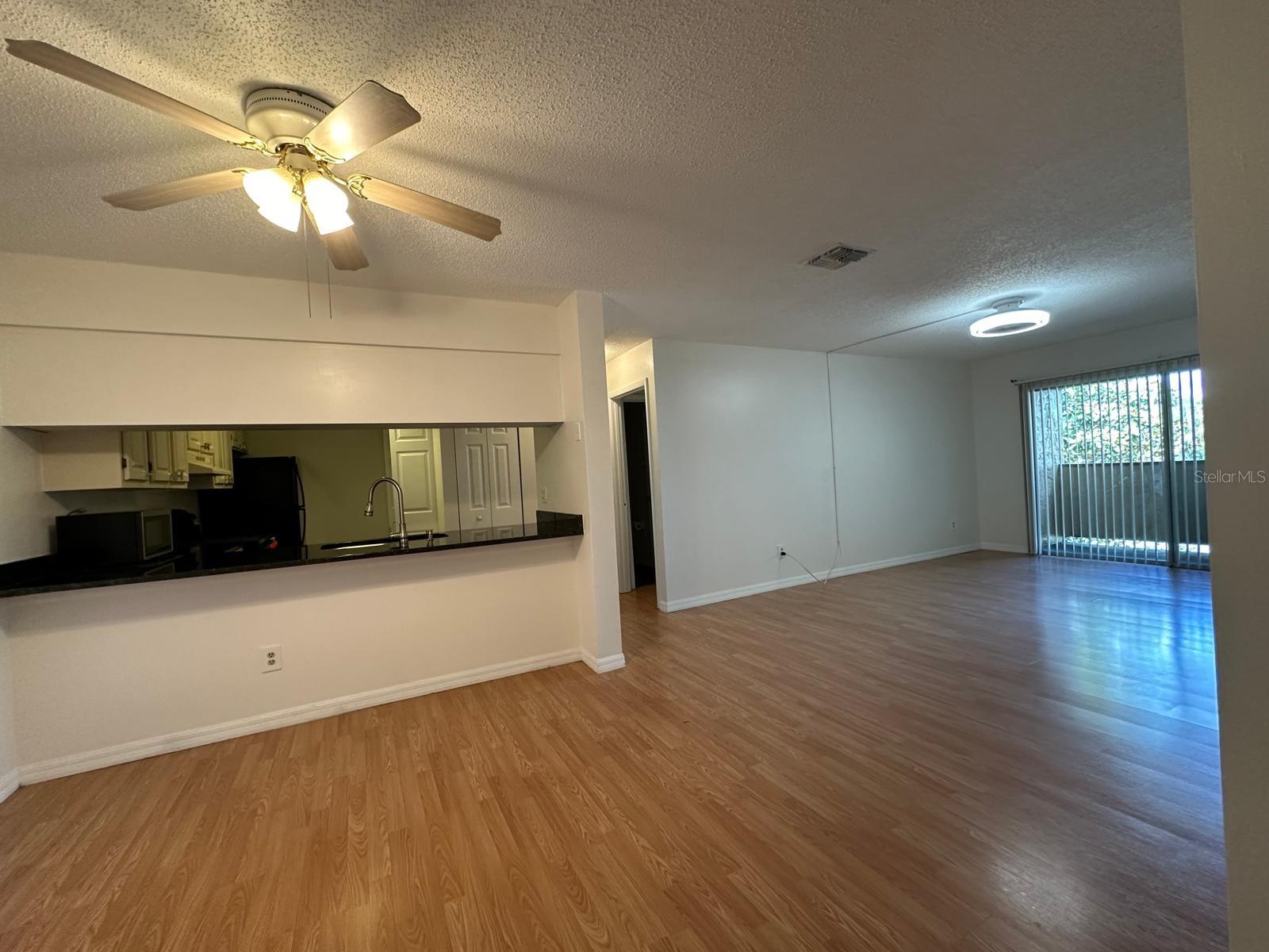 Image 12 of 43 For 602 Kenwick Circle 205