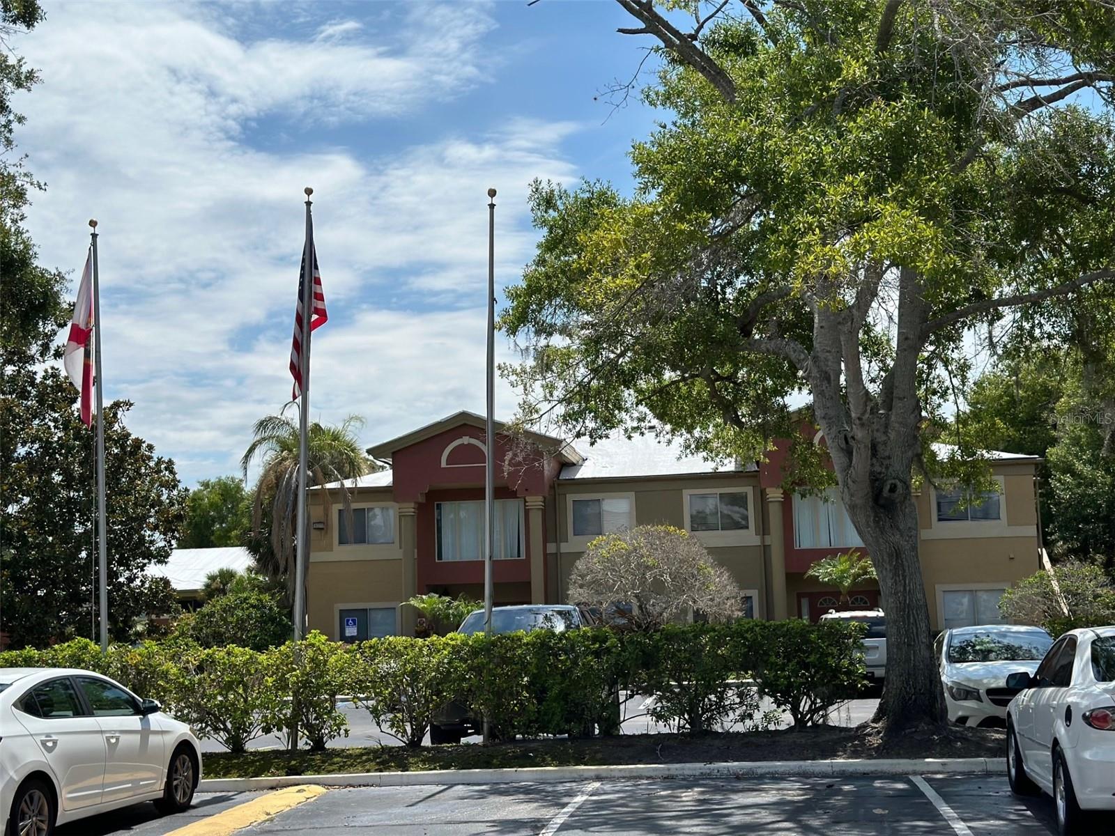 Image 33 of 43 For 602 Kenwick Circle 205