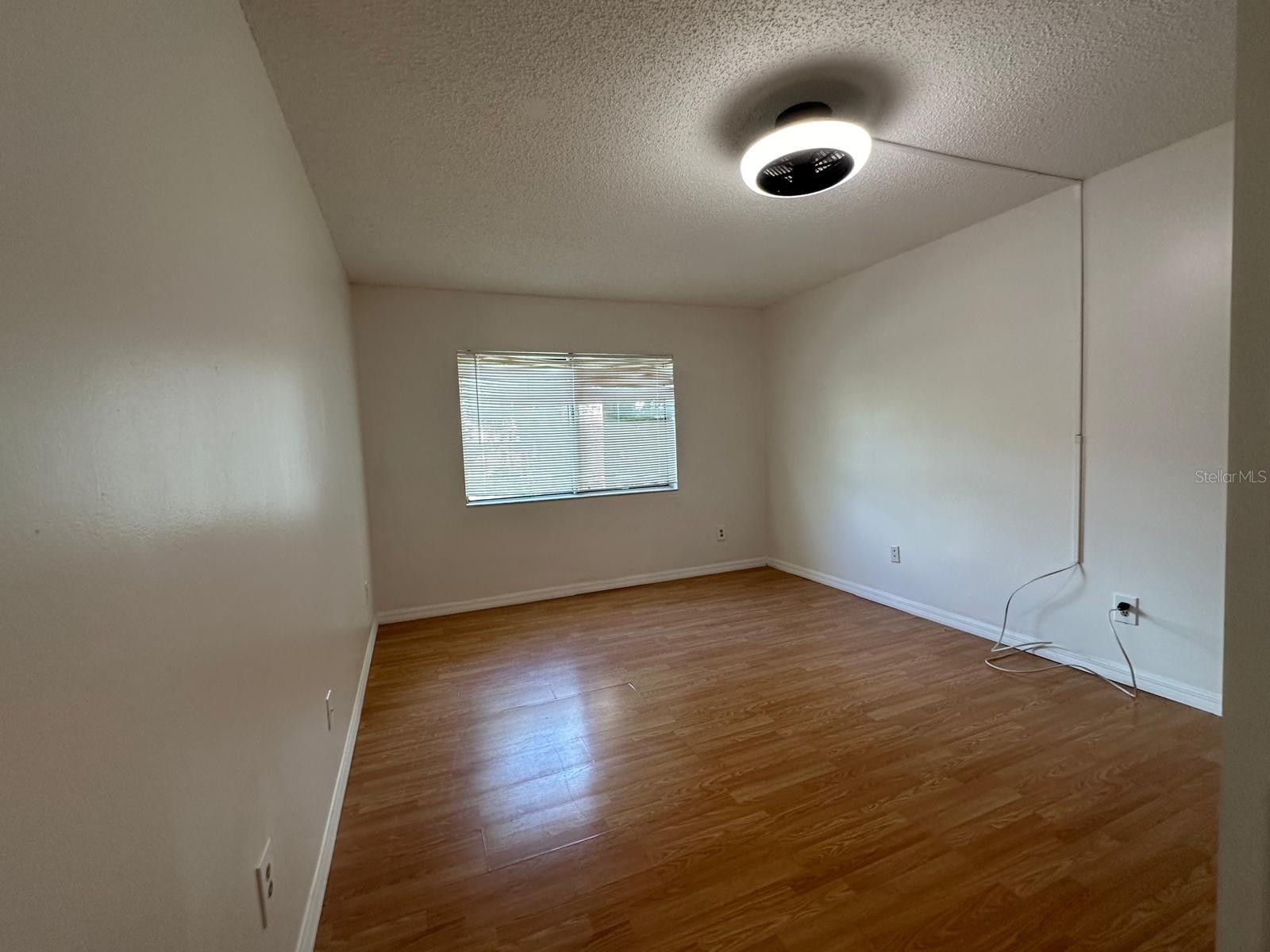 Image 9 of 43 For 602 Kenwick Circle 205