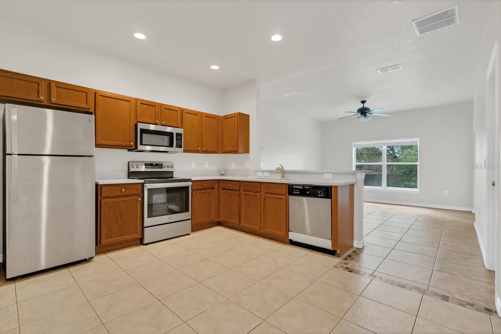 Image 6 of 31 For 7719 Rex Hill Trail