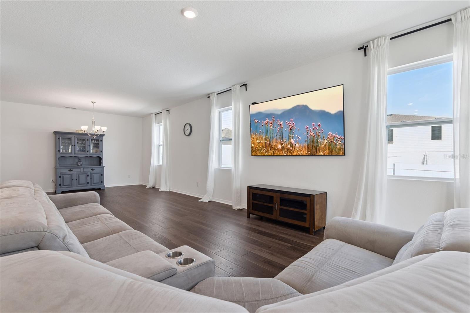 Image 5 of 57 For 2258 Lost Horizon Way