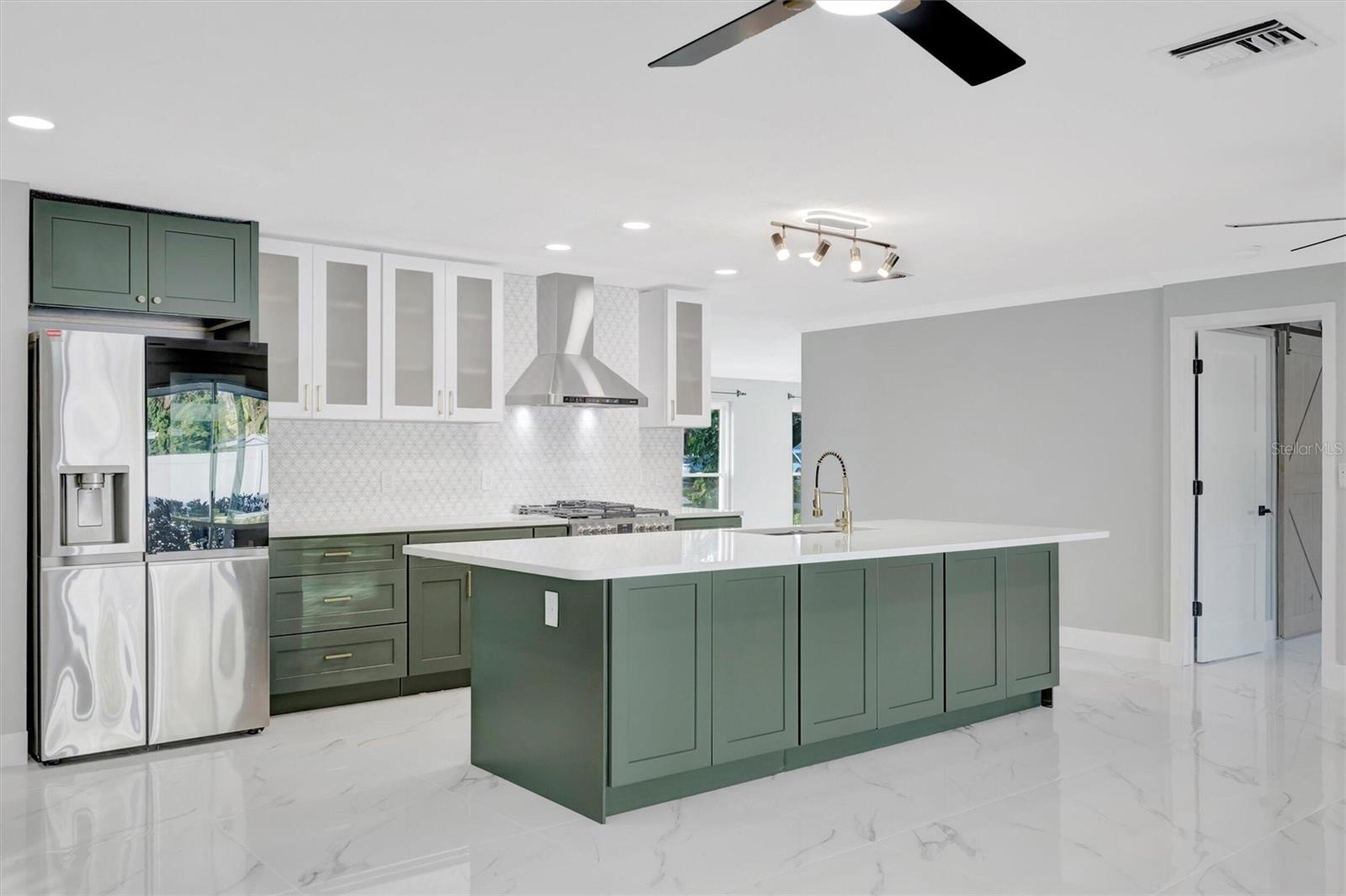 Image 10 of 25 For 5215 Denver Street Ne