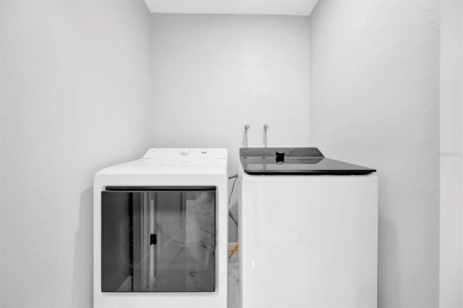 Image 21 of 25 For 5215 Denver Street Ne