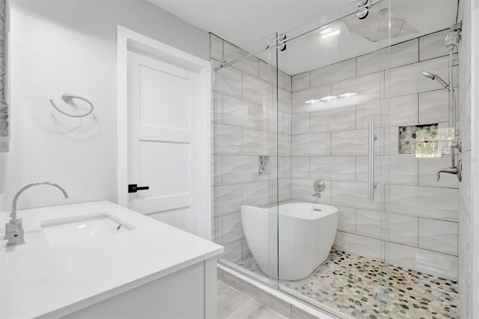 Image 22 of 25 For 5215 Denver Street Ne