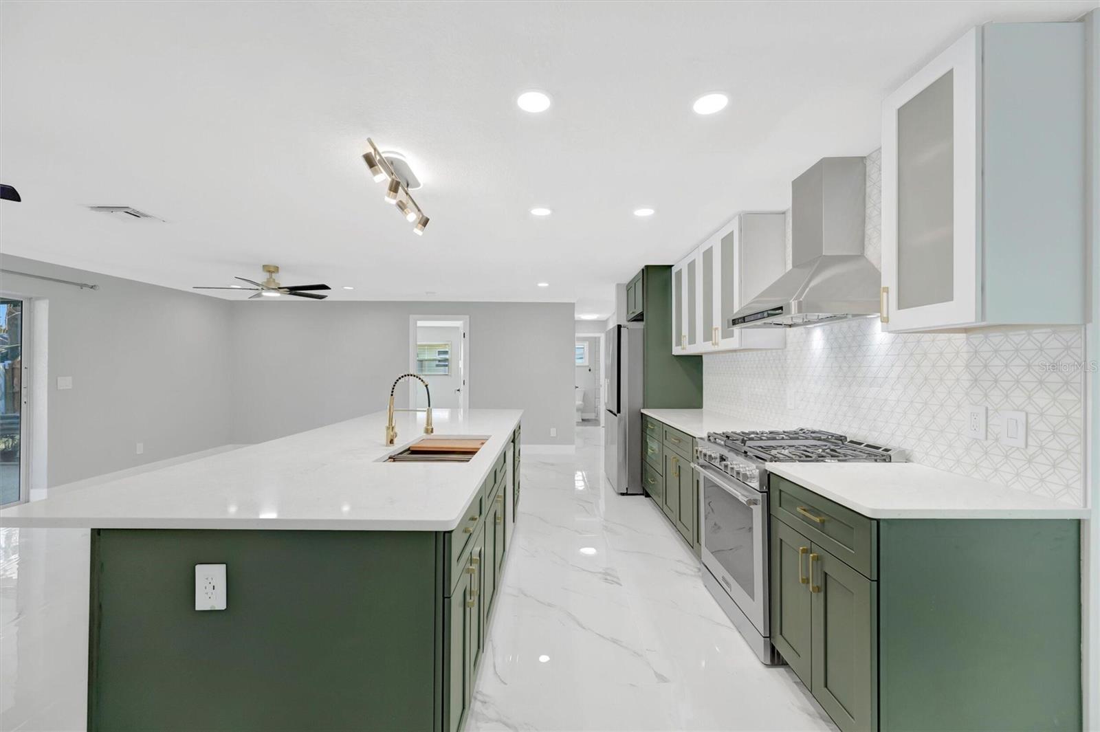 Image 6 of 25 For 5215 Denver Street Ne