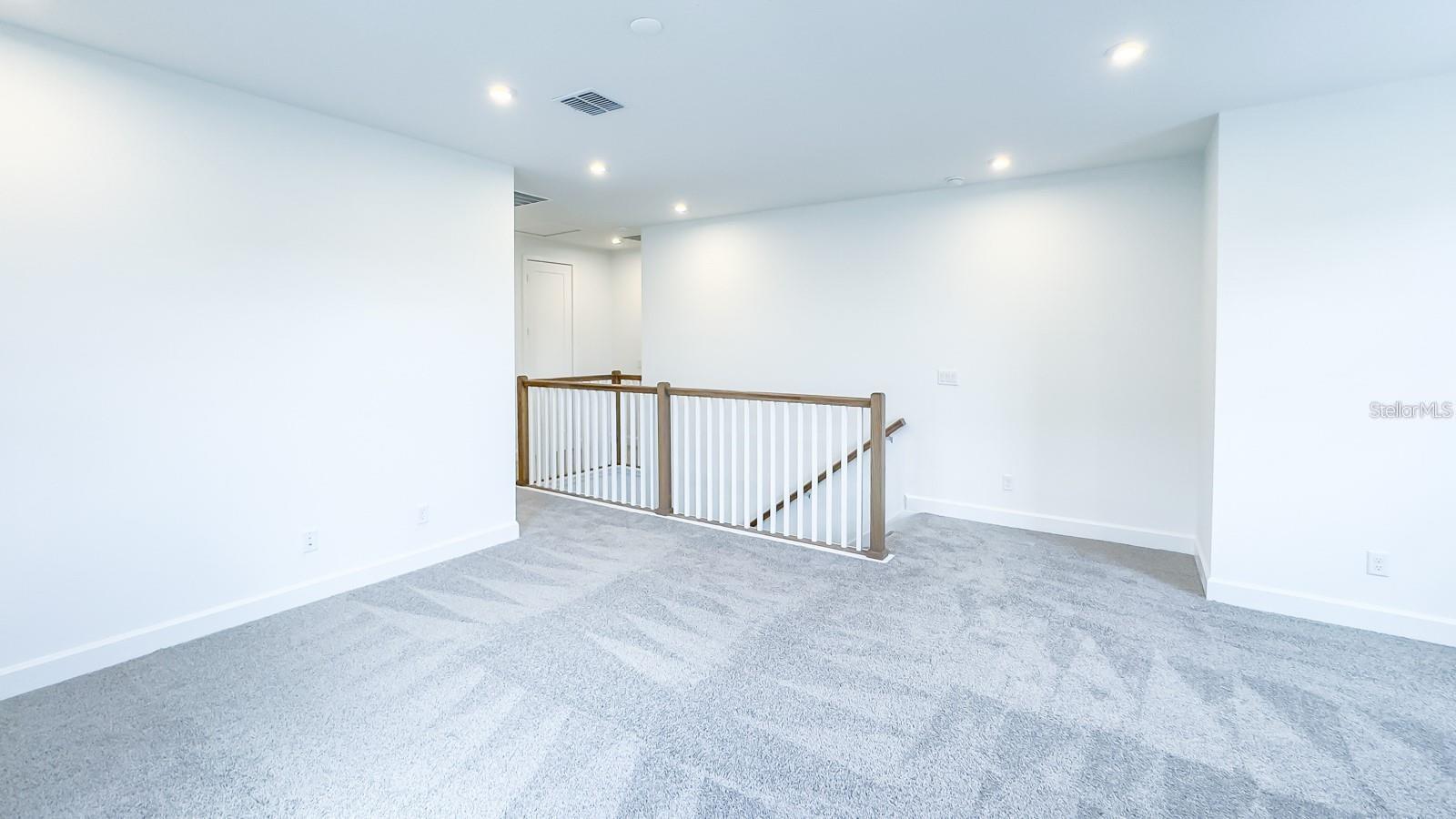 Image 24 of 47 For 7453 Estuary Lake Loop