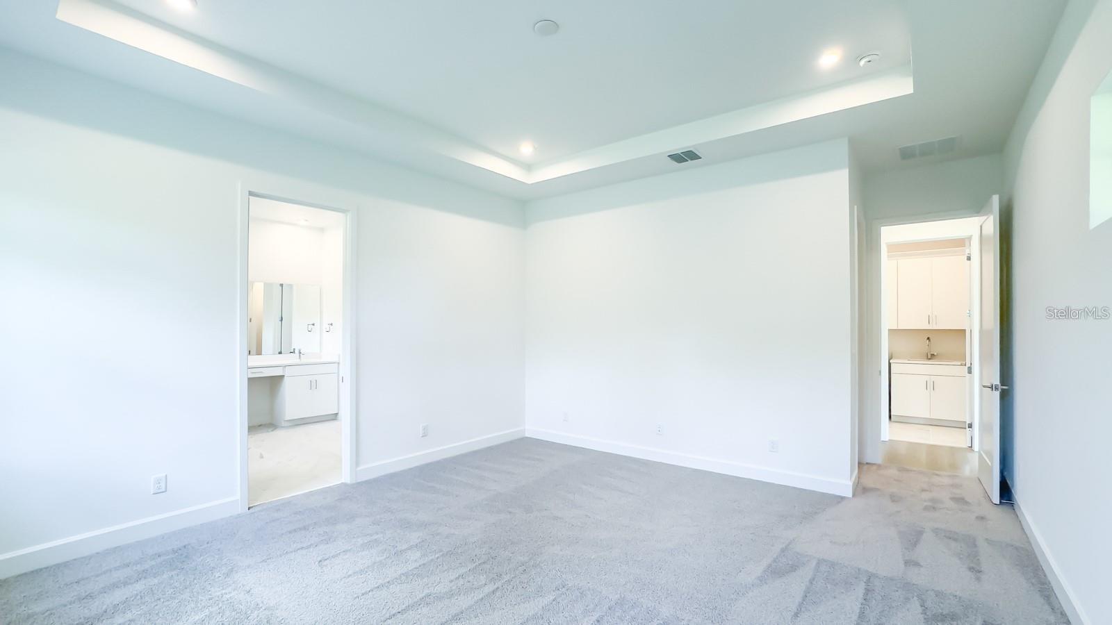 Image 36 of 47 For 7453 Estuary Lake Loop