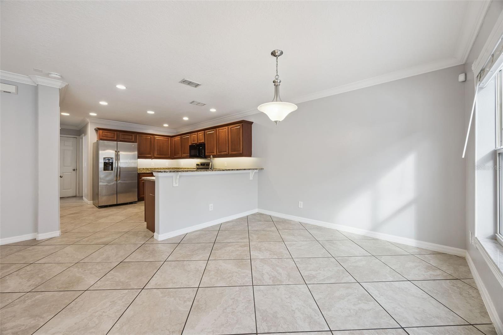 Image 13 of 38 For 815 Burland Circle