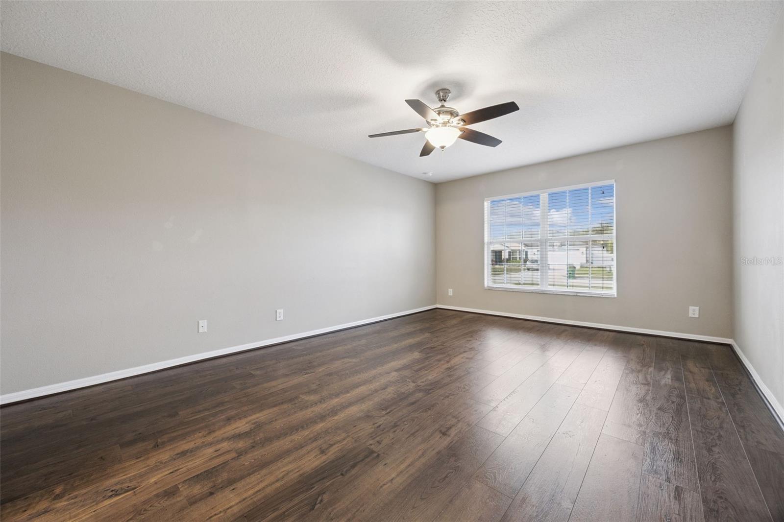 Image 17 of 38 For 815 Burland Circle