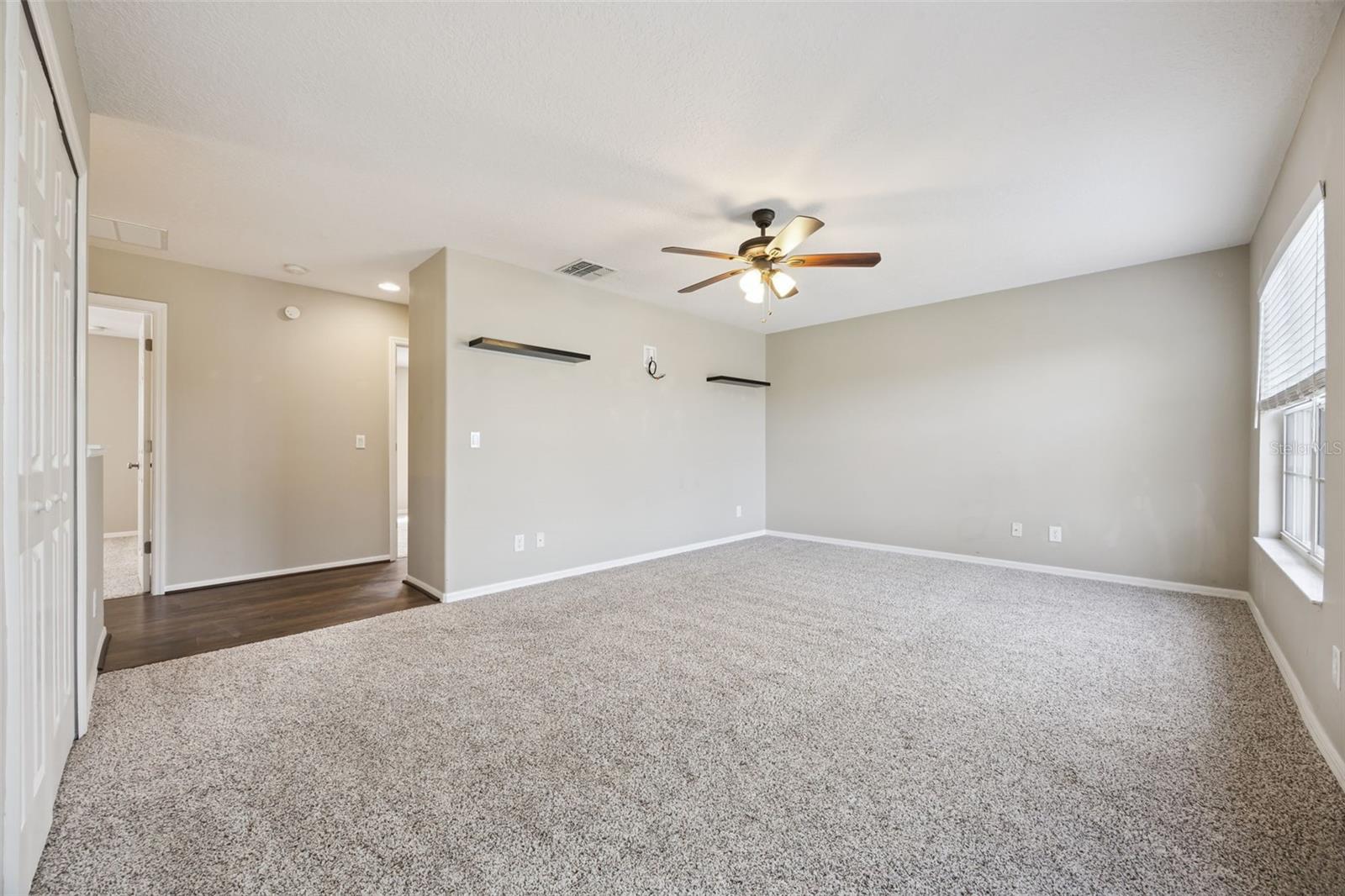 Image 21 of 38 For 815 Burland Circle