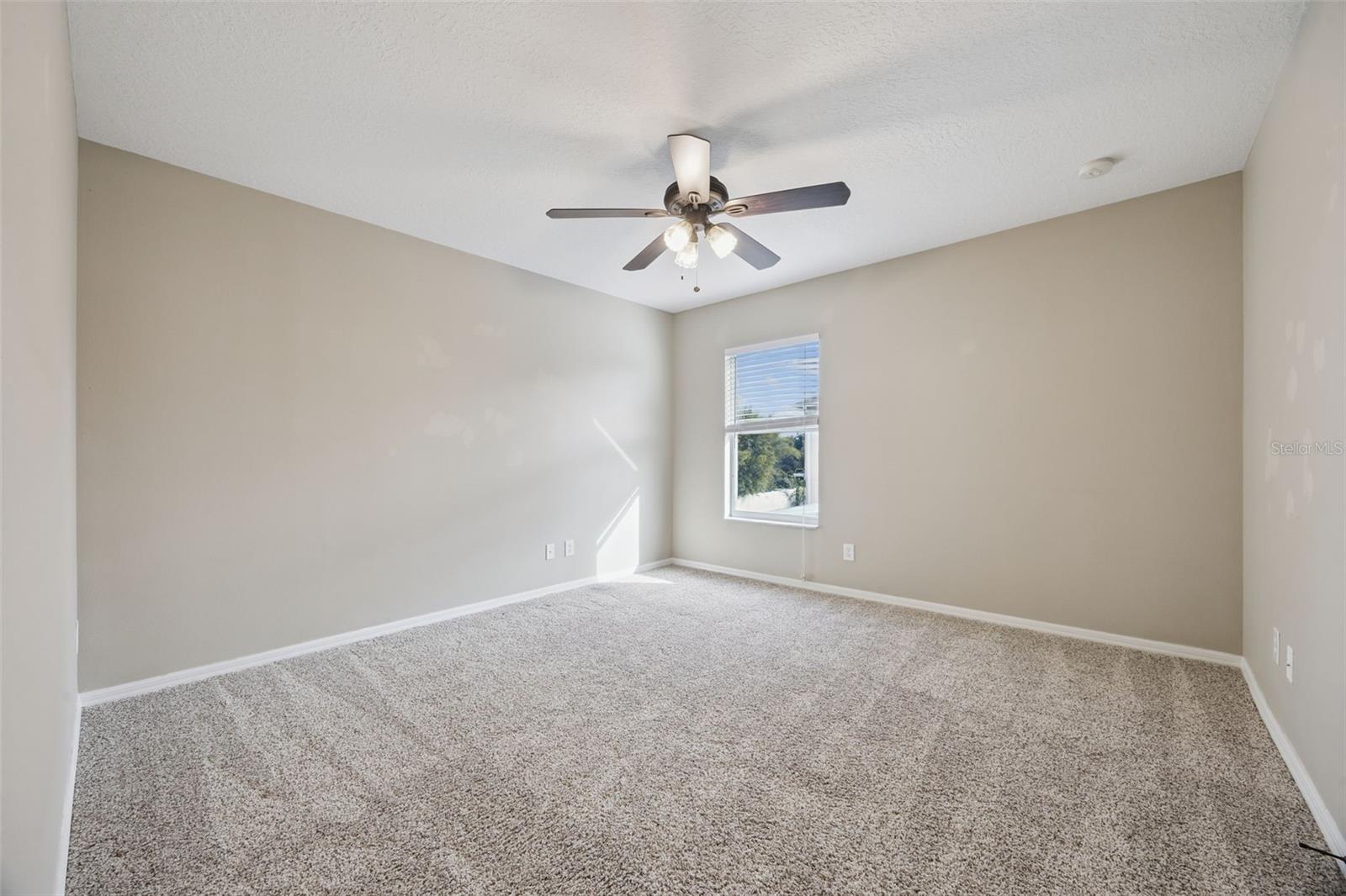 Image 26 of 38 For 815 Burland Circle