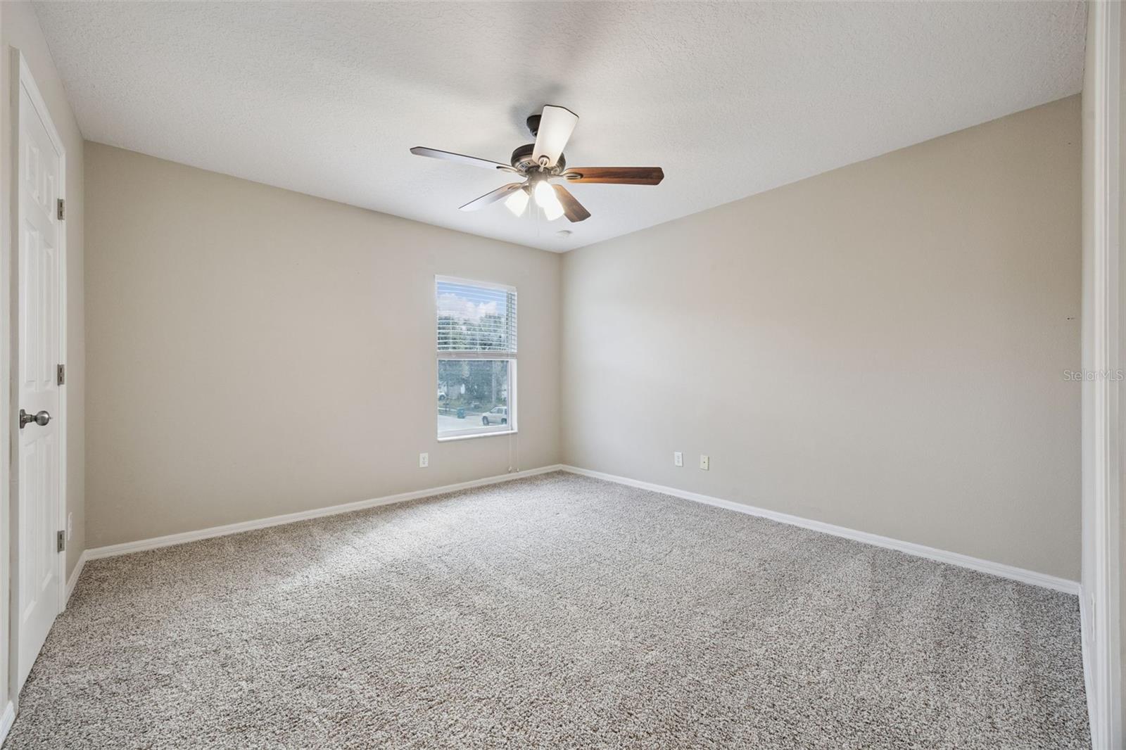 Image 28 of 38 For 815 Burland Circle