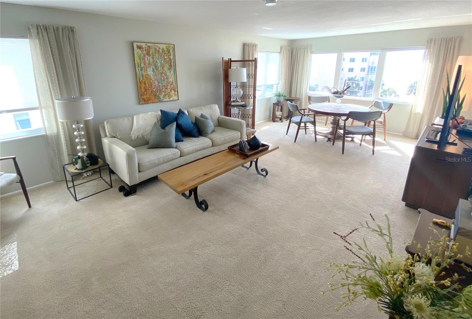 Image 2 of 43 For 500 The Esplanade N 405