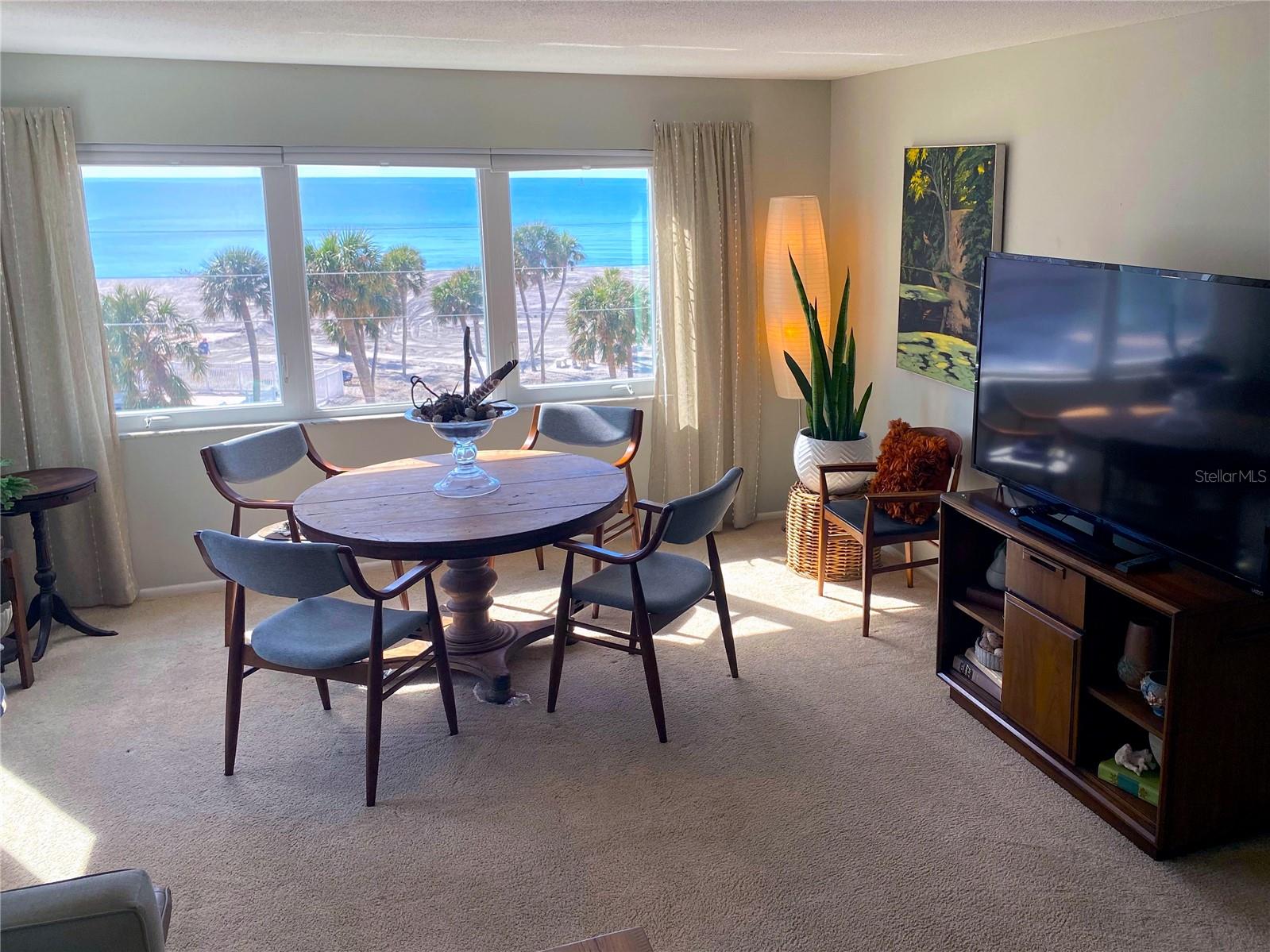 Image 4 of 43 For 500 The Esplanade N 405