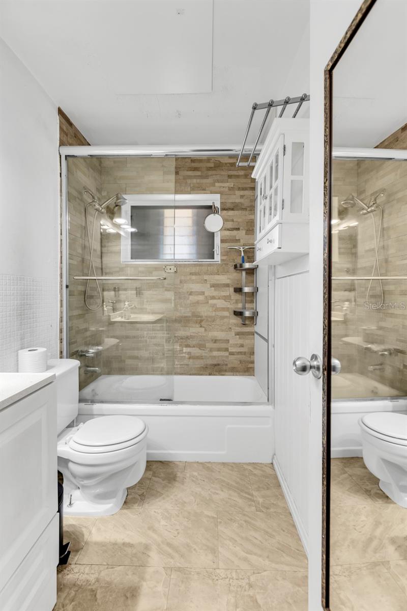 Image 18 of 23 For 4770 10th Court 106