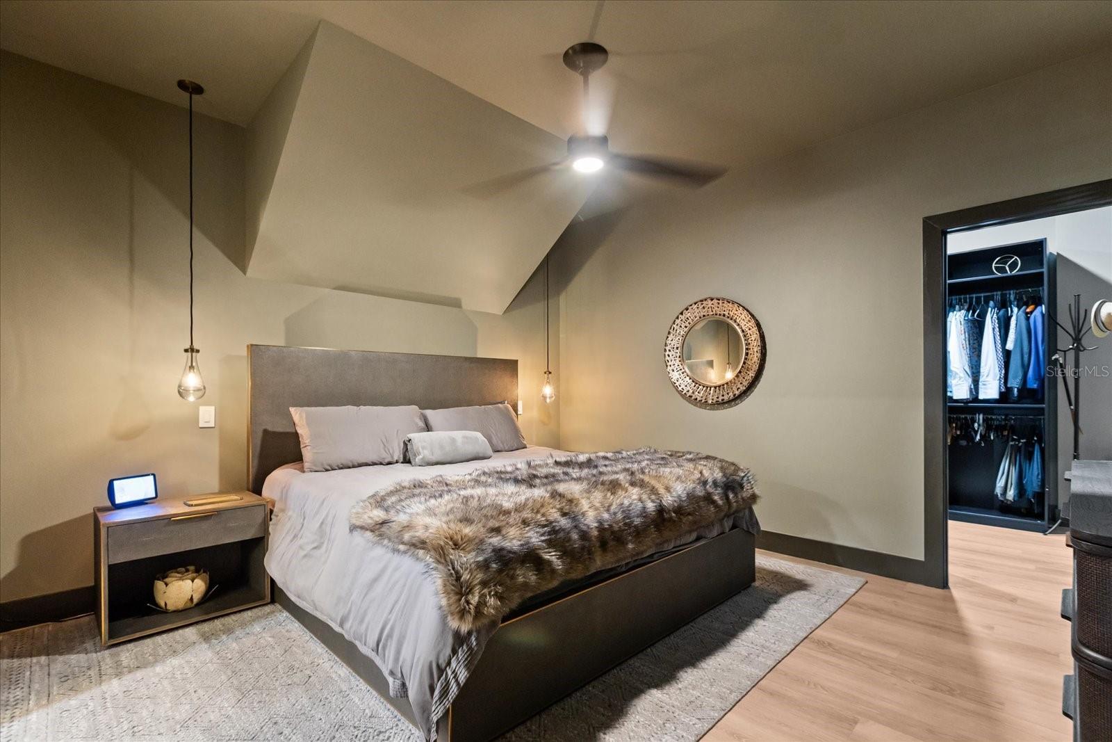 Image 19 of 33 For 1 Eola Drive 2