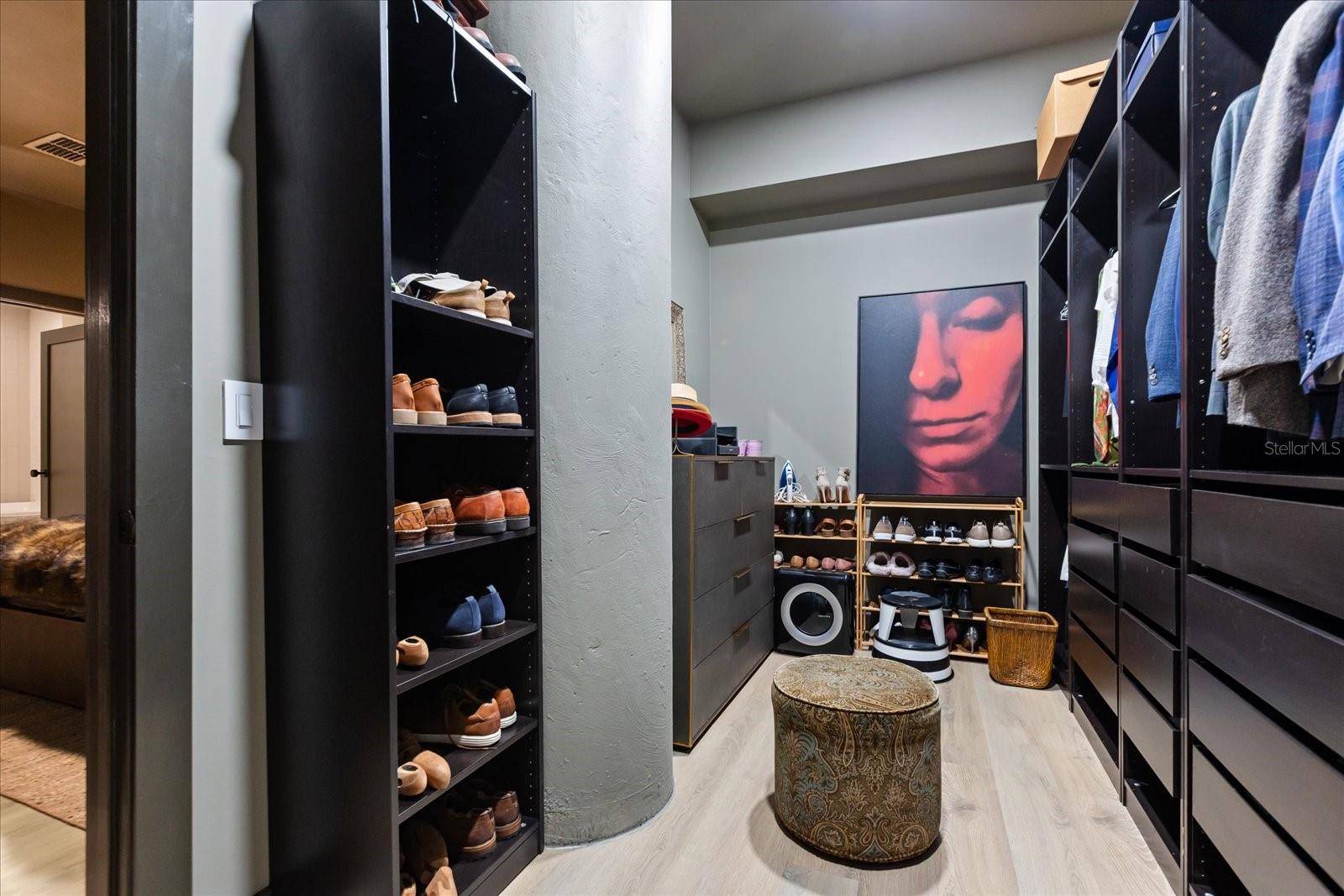 Image 23 of 33 For 1 Eola Drive 2