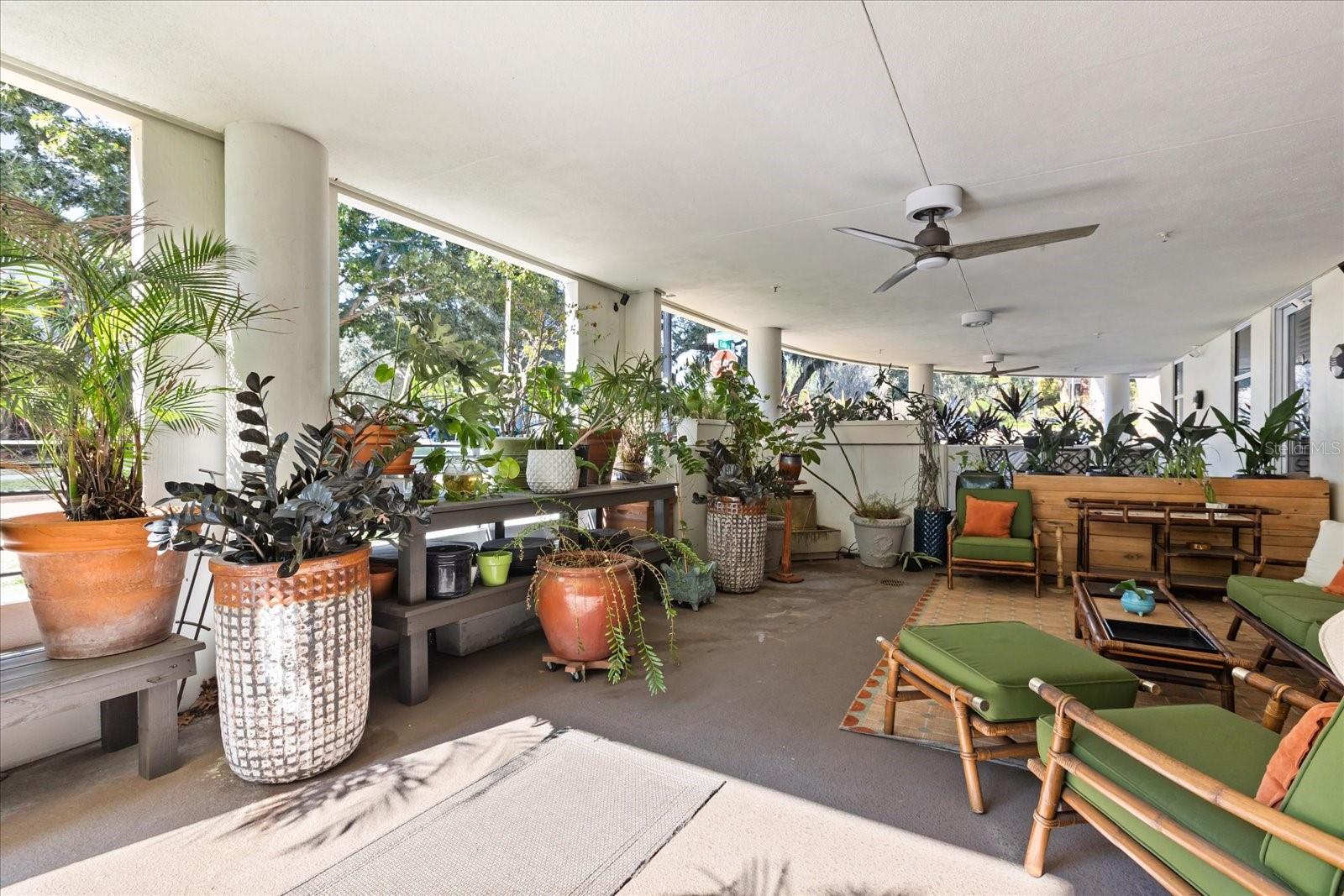 Image 28 of 33 For 1 Eola Drive 2