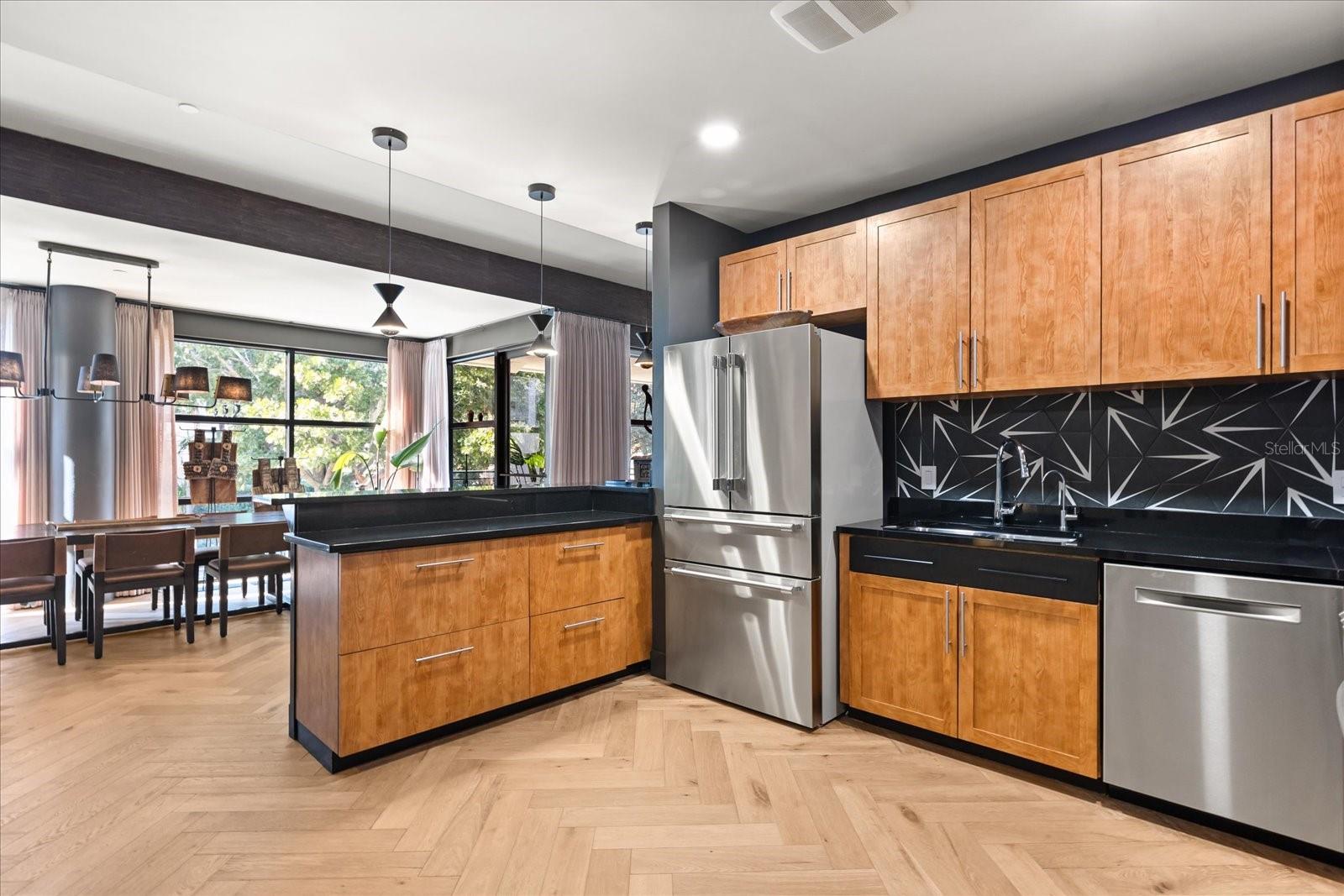 Image 4 of 33 For 1 Eola Drive 2