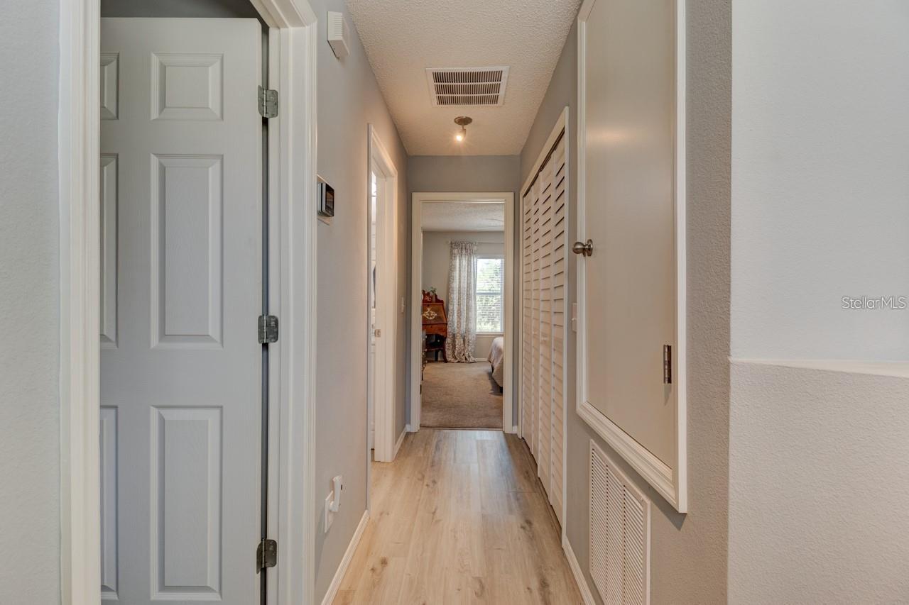 Image 10 of 17 For 602 Mount Olympus Boulevard