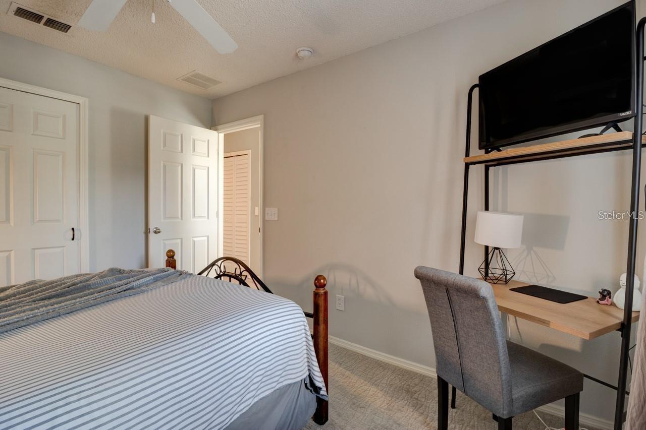 Image 13 of 17 For 602 Mount Olympus Boulevard