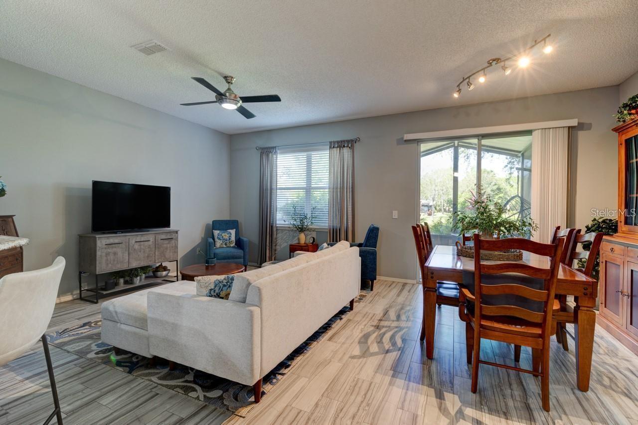 Image 7 of 17 For 602 Mount Olympus Boulevard