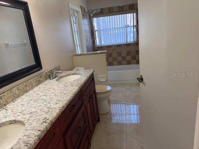 Image 15 of 18 For 2419 Rolling Broak Drive