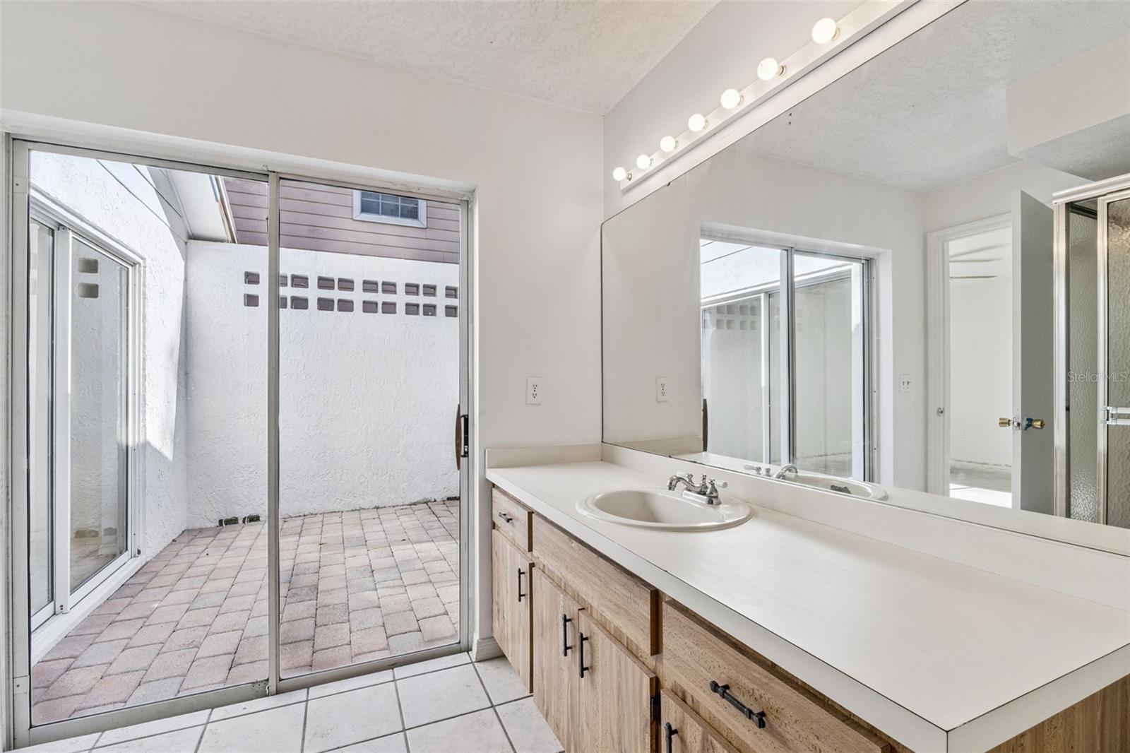 Image 24 of 45 For 1573 Lawndale Circle