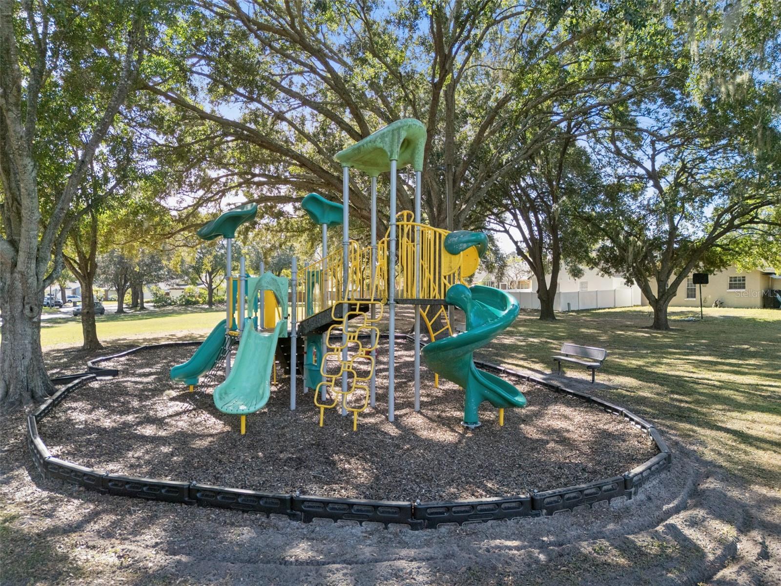 Image 33 of 45 For 1573 Lawndale Circle